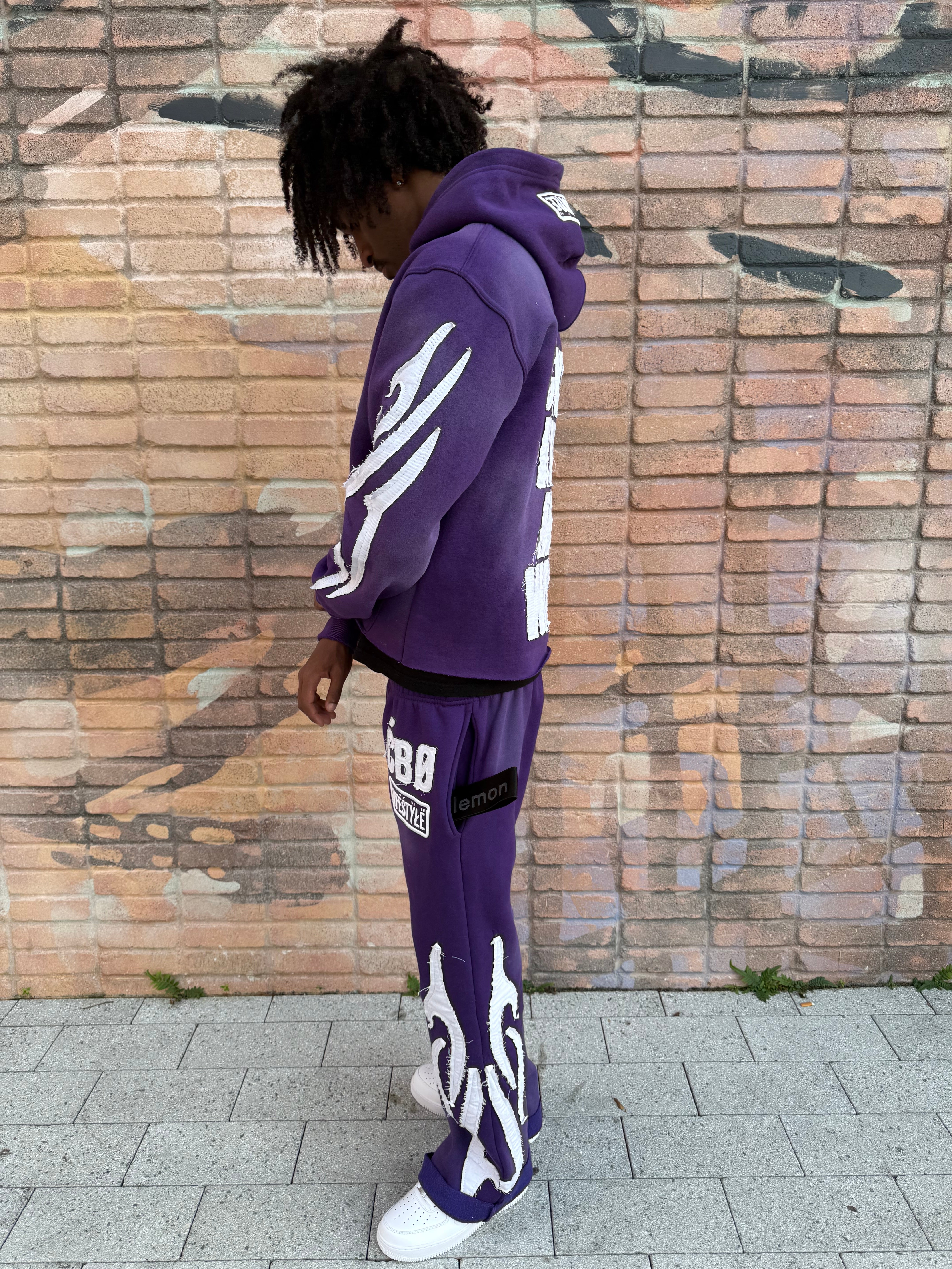 ĆBØ ŁŸFËSTŸŁË RAVEN SWEATPANTS