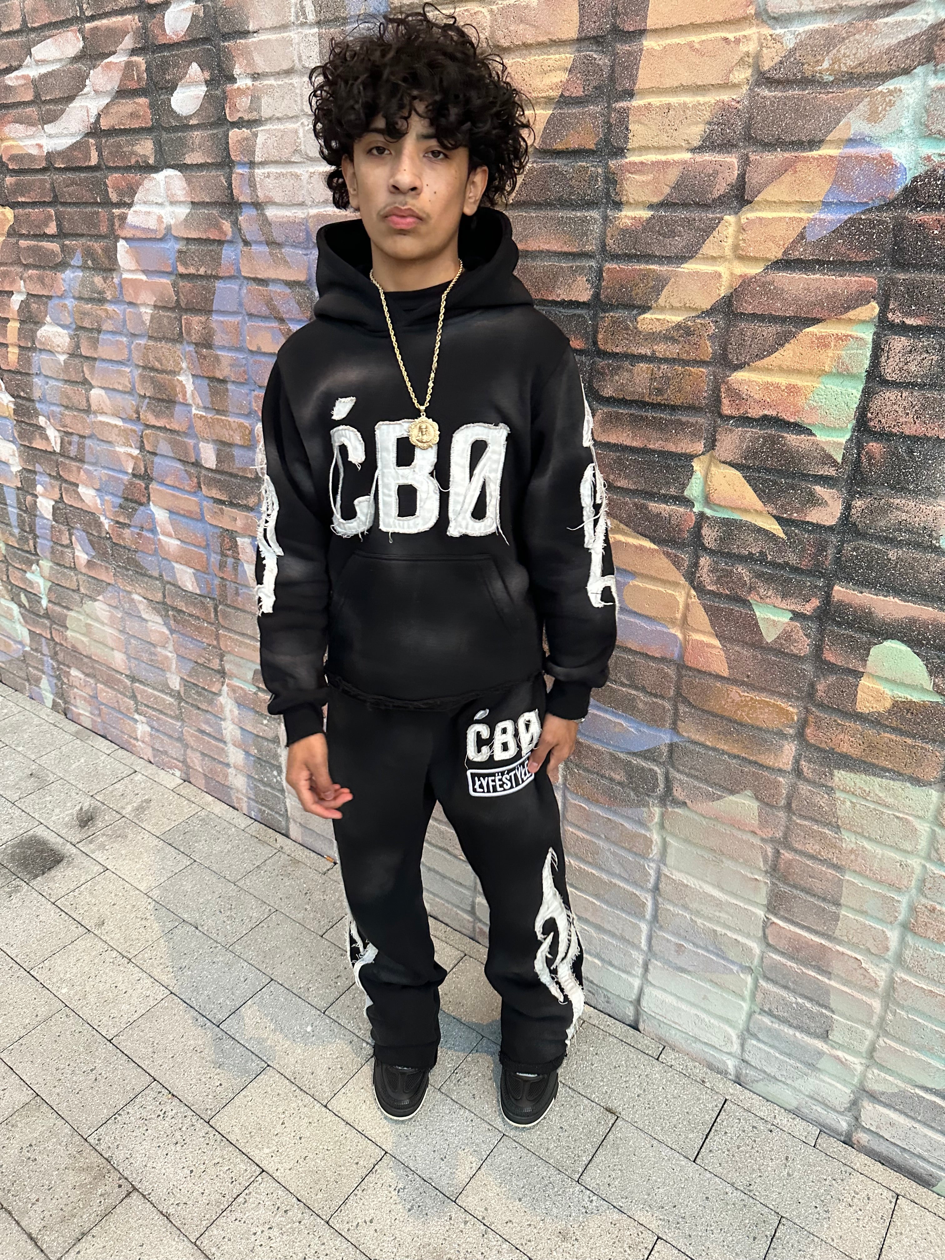 ĆBØ ŁŸFËSTŸŁË BLACK HOODIE