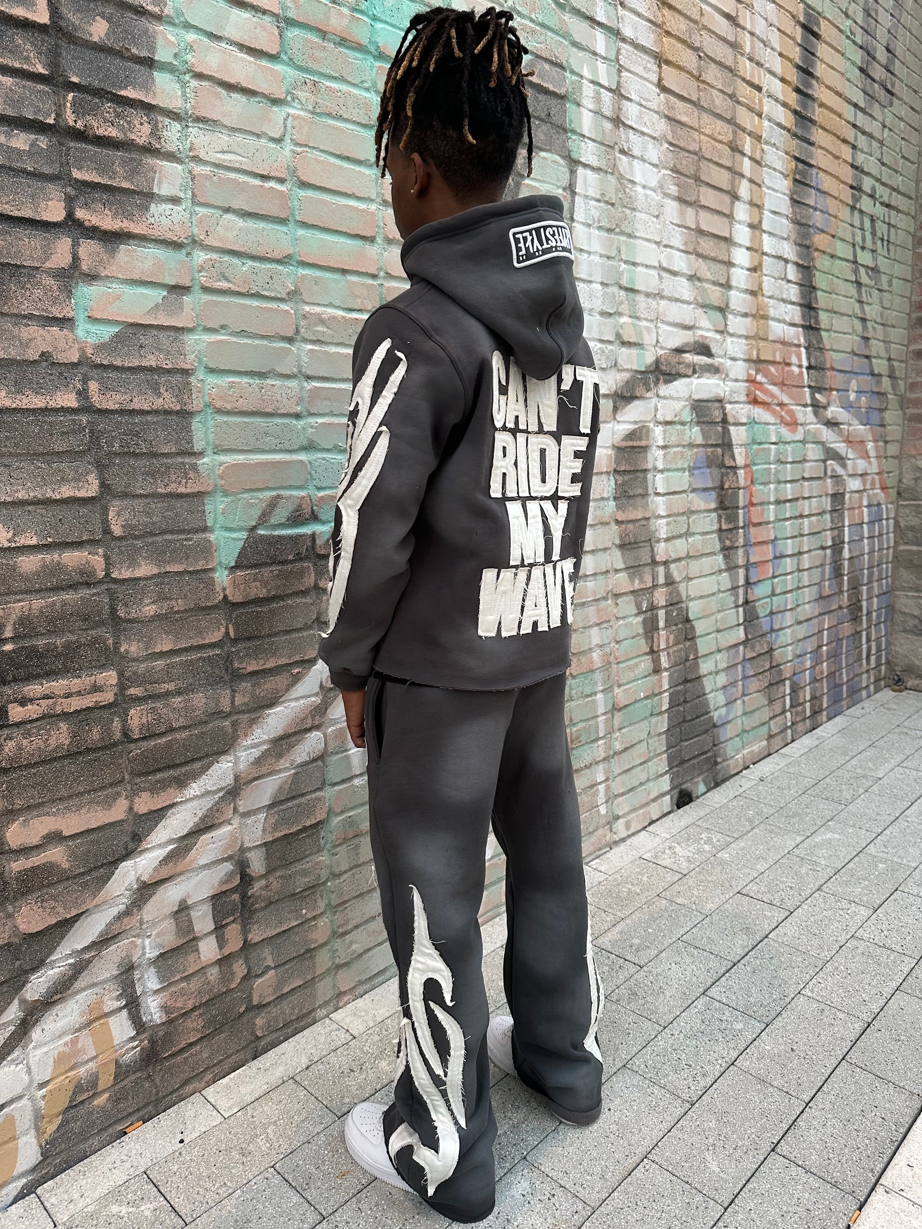 ĆBØ ŁŸFËSTŸŁË ASH GREY SWEATPANTS